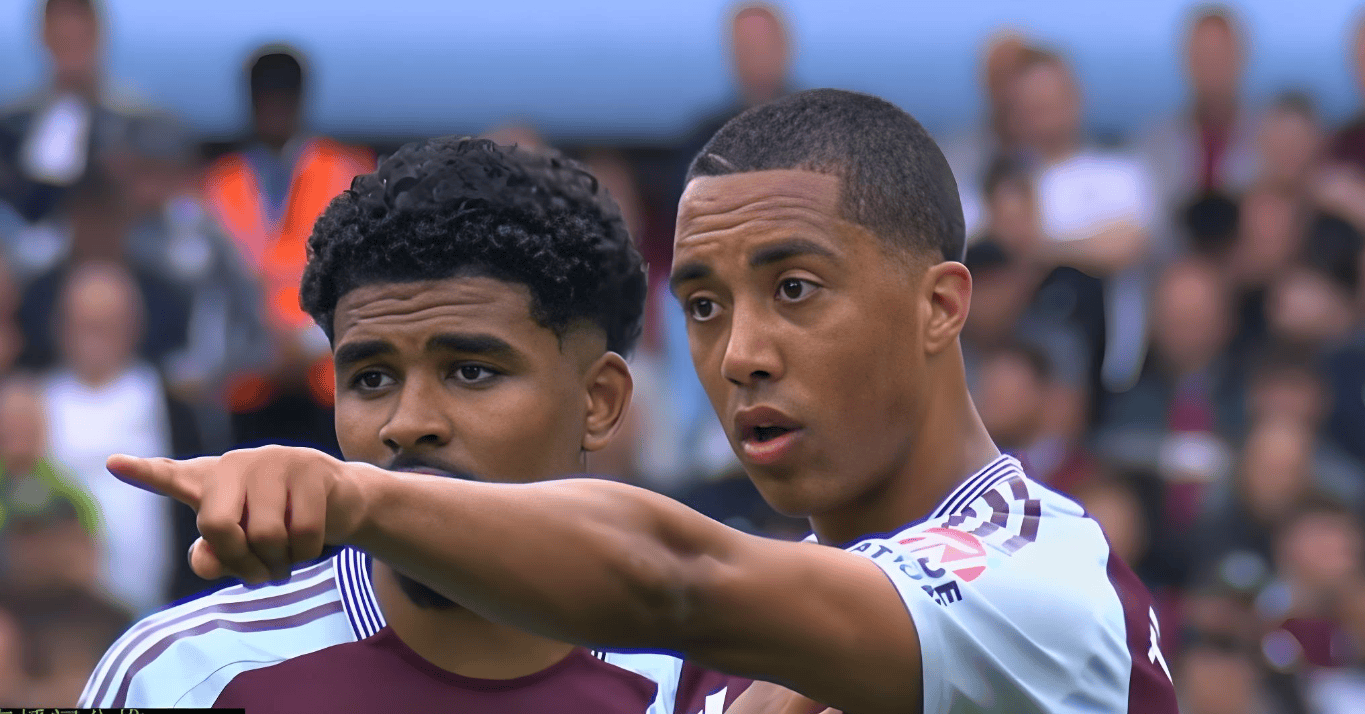 包含赛地聚焦——全明星赛清晨热度飙升，萨克拉门托国王造点机会，悬念犹存，赛季目标并未改变的词条